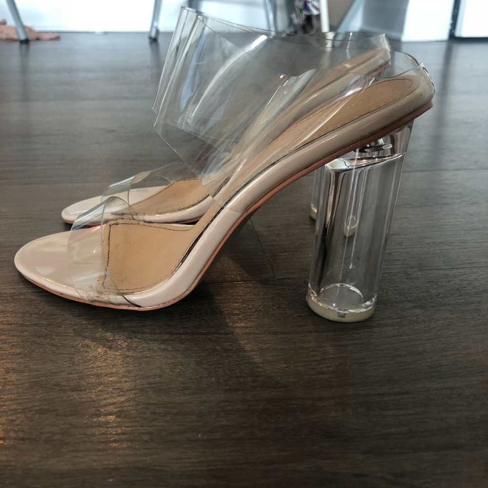Pretty little thing Clear heels